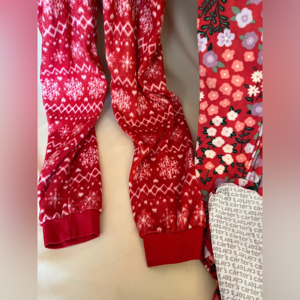 2 Onsie Pjs - Picture 4 of 9